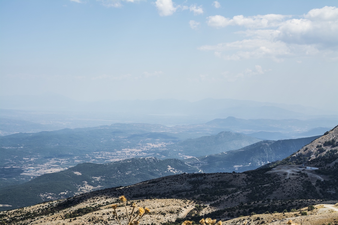 Reviving the R2 Repeater at Perganti – From a Maintenance Mission to an Unforgettable VHF Field Day 2025 on the Mountain